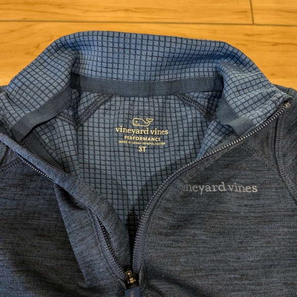 Vineyard Vines boys 3t pullover - Picture 2 of 3